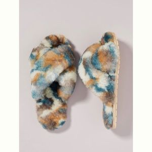 Emu Tie-Dye Mayberry Slipper Size 6